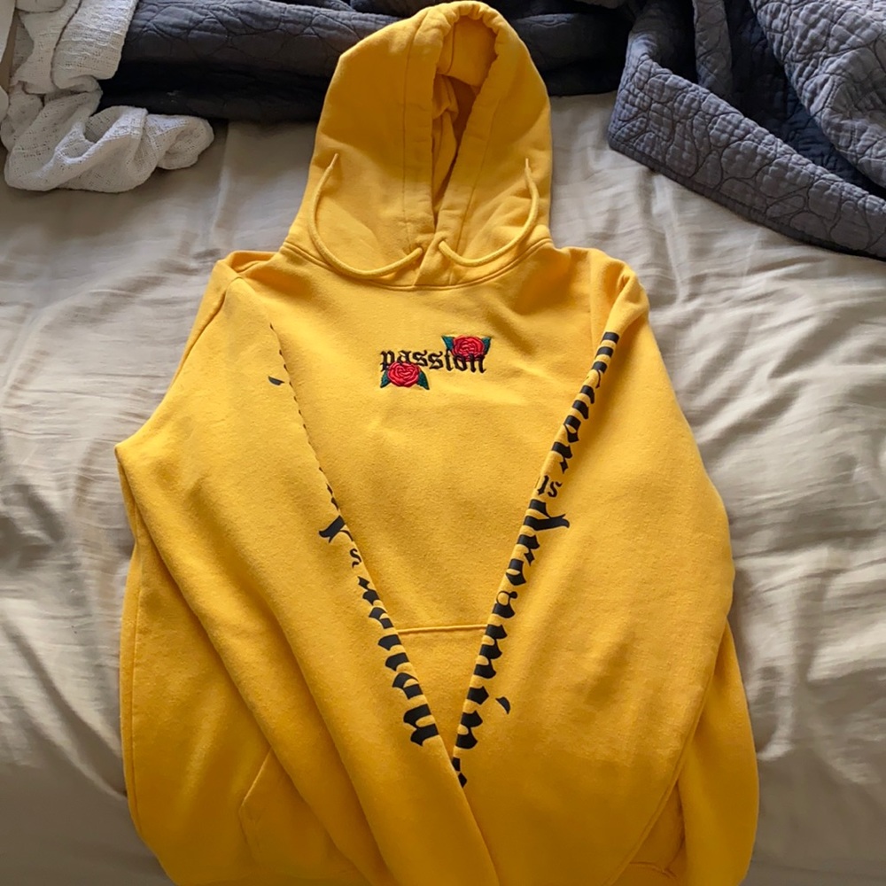 Yellow Rose Hoodie (Passion)